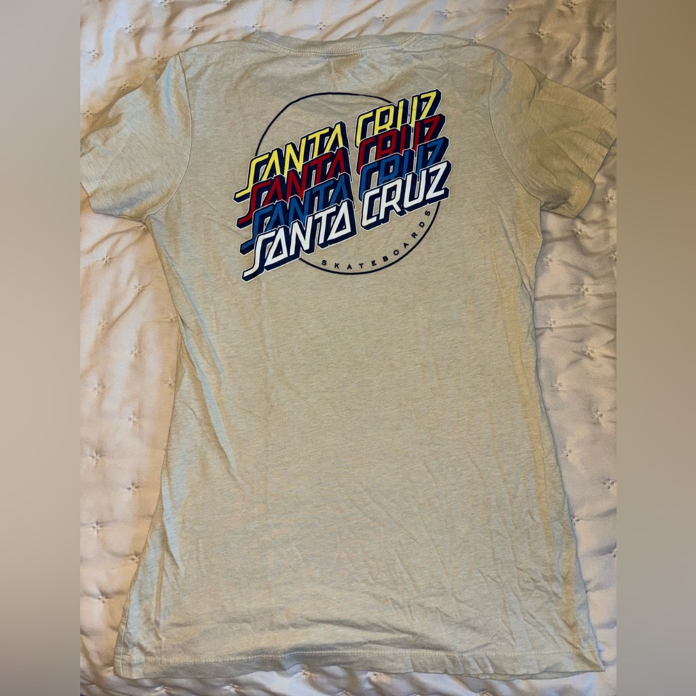 ‘Santa Cruz’ Tight Fitting Tee